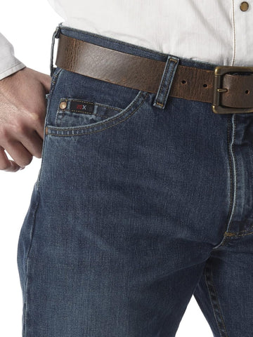 Wrangler Men's 20X 01 Competition Relaxed Fit Jean