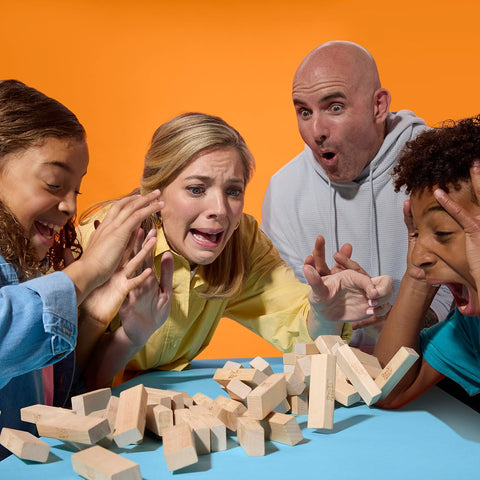 Official Hasbro Games Jenga Game | Digital Die for 6 More Ways to Play | Original Wood Block Game | Stacking Tower | Ages 6+ | 1+ Players | Party Games