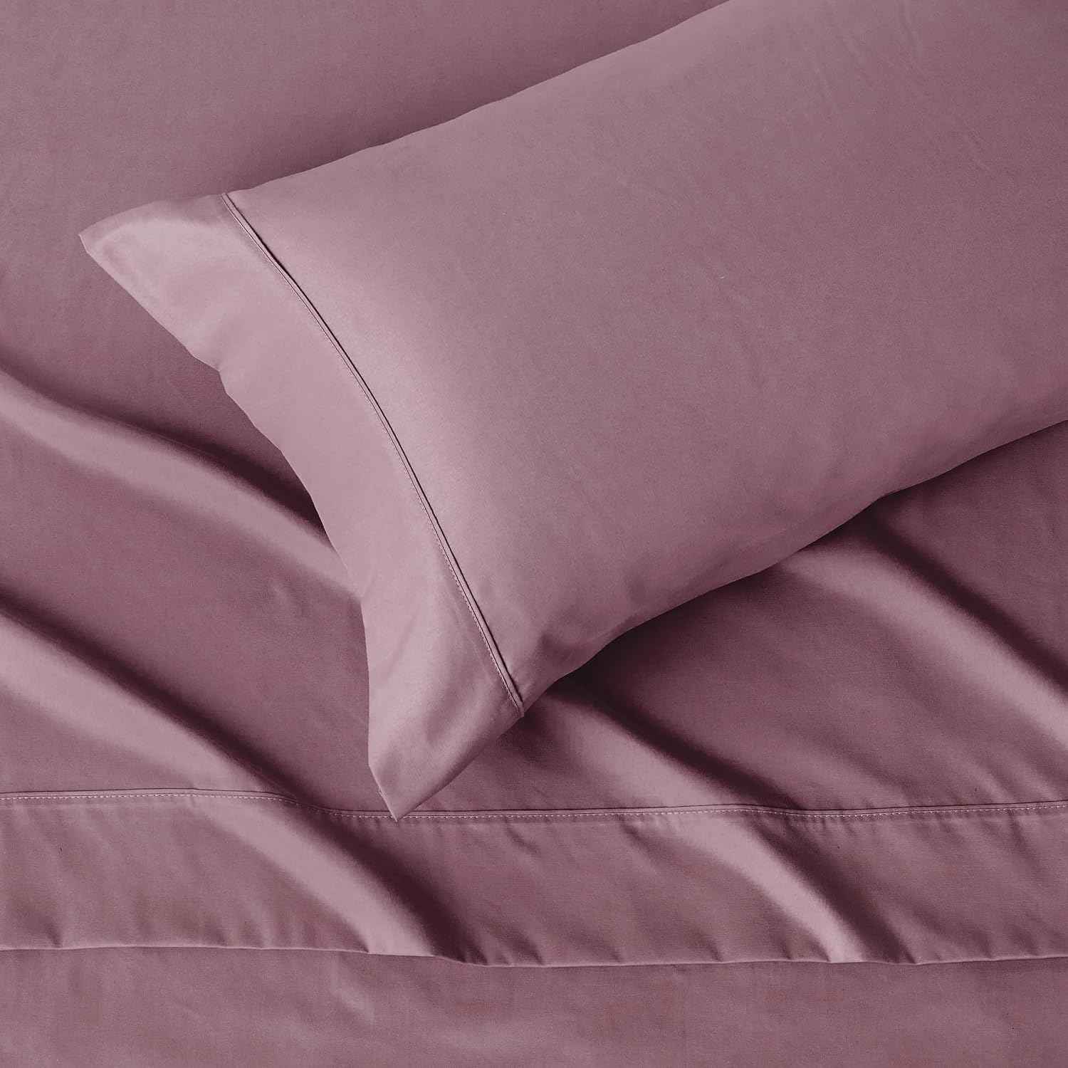 Amazon Basics Lightweight Super Soft Breathable Wrinkle-Free Microfiber 3-Piece Bed Sheet Set, Twin XL, Rose, Solid