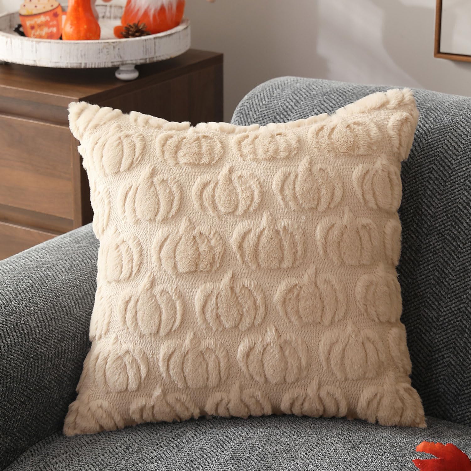 DFXSZ Fall Pillow Covers 18x18 Beige Plush Small Pumpkins Decor YZT099A18