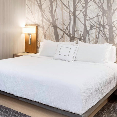 Courtyard by Marriott Coverlet Queen Size | Lightweight & Breathable Cotton Blend | Bedspread with Unique Wash-Activated Ripple Texture | Hotel Bedspread | White Quilt for All Season Comfort