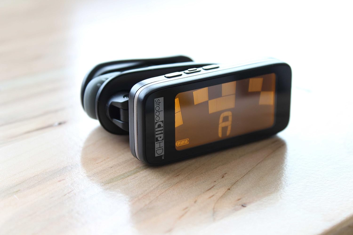 Peterson StroboClip HD Clip-On Guitar Tuner, ±0.1 Cent Accuracy for Acoustic, Electric, Bass, Violin, Ukulele