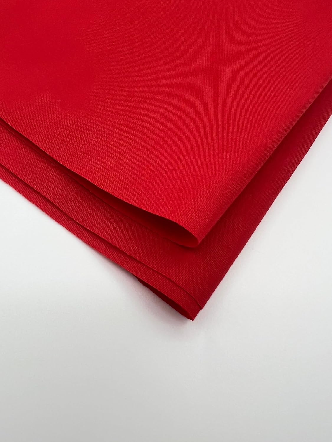 EOVEA - Cotton Polyester Fabric by The Yard – 60" Wide Broadcloth Fabric, Soft, Lightweight & Breathable Material for Lining, Curtains, Bedding, Skirts, Sewing Projects (Red, 5 Yard)
