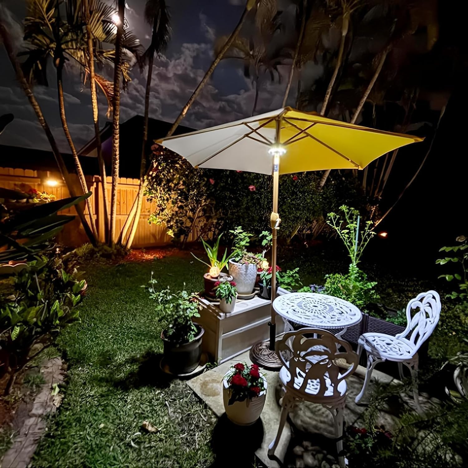 OYOCO Patio Umbrella Light 3 Brightness Modes Cordless,with 28 Cool White LEDs-4 * AA Battery Operated Umbrella Lights,Fits 1.15"-2" Umbrella Poles,for Patio Umbrellas,Camping Tents and Indoor Use