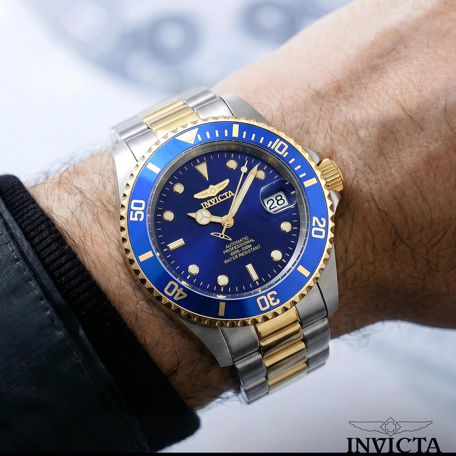Invicta Men's Pro Diver Collection Coin-Edge Automatic Watch