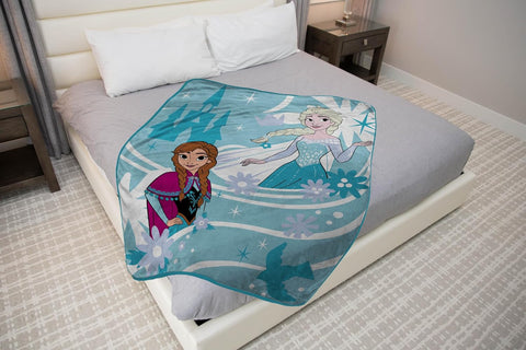 Jay Franco Disney Frozen Elsa & Anna Super Soft Fleece Blanket for Kids