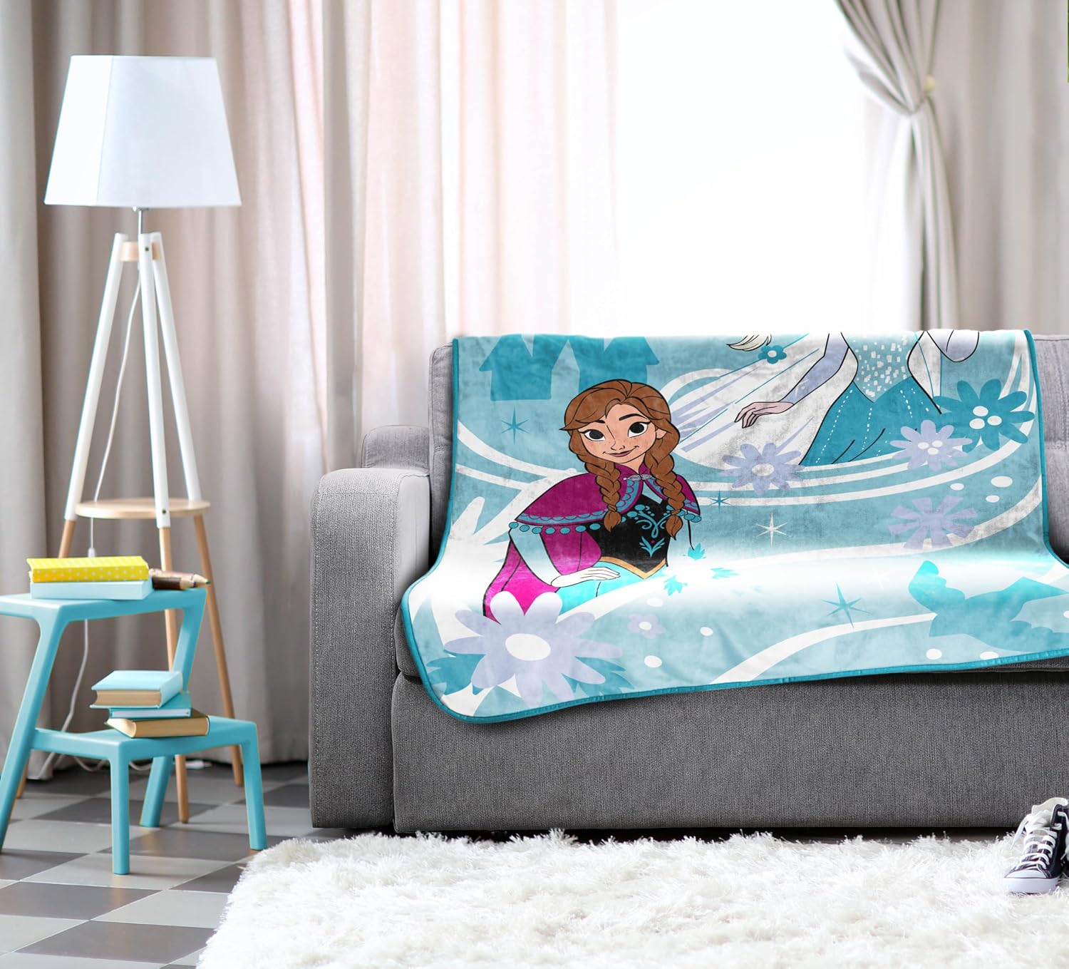 Jay Franco Disney Frozen Elsa & Anna Super Soft Fleece Blanket for Kids