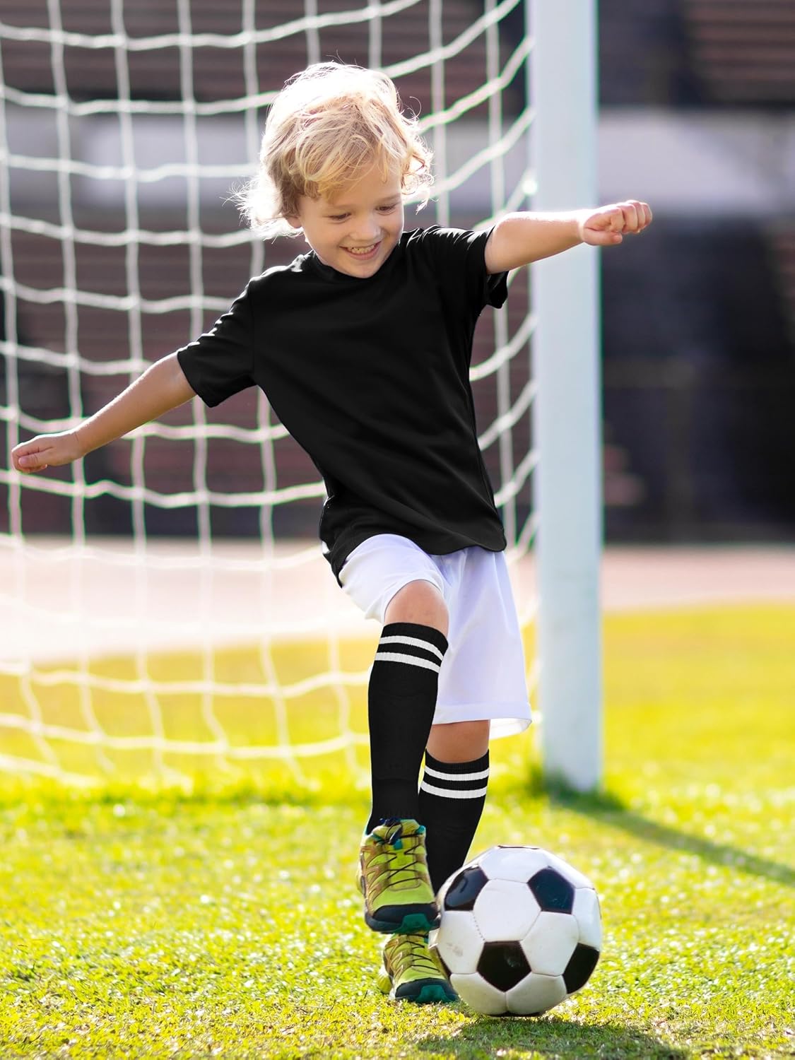 Hryrbay Kids Soccer Shin Guards and Socks Toddler Youth Soccer Shin Pad Set