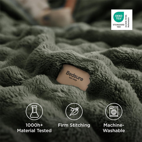 Bedsure 3D Fleece Bubble Blanket for Couch - GentleSoft Green Throw Blanket for Sofa Bed Room Decor - Luxury Soft Cozy Gifts for Women, Lightweight, All Seasons, Olive Green, 50"×60"