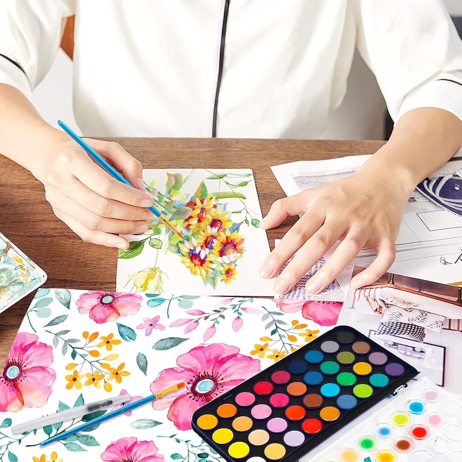 36 Colors Washable Watercolor Paint Set, with 3 Brushes Pen
