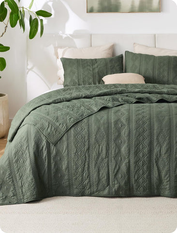Bedsure PureWoven 100% Cotton Quilt Set, King Bedspread, Olive Green
