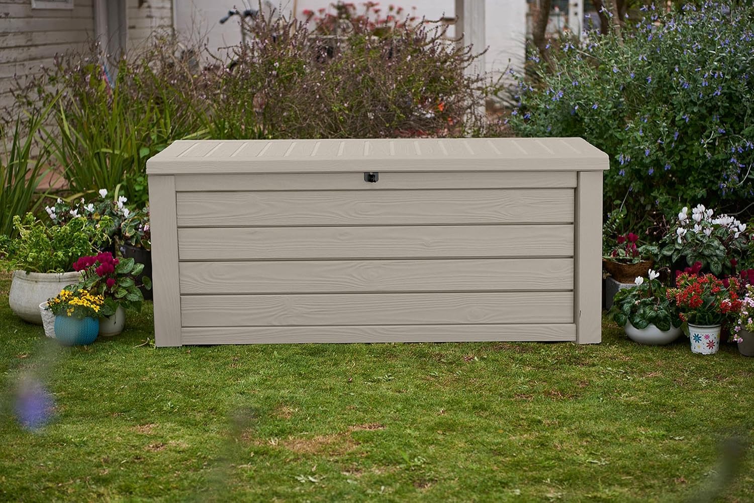 Keter Westwood 150 Gal Outdoor Storage Box for Patio and Pool Accessories