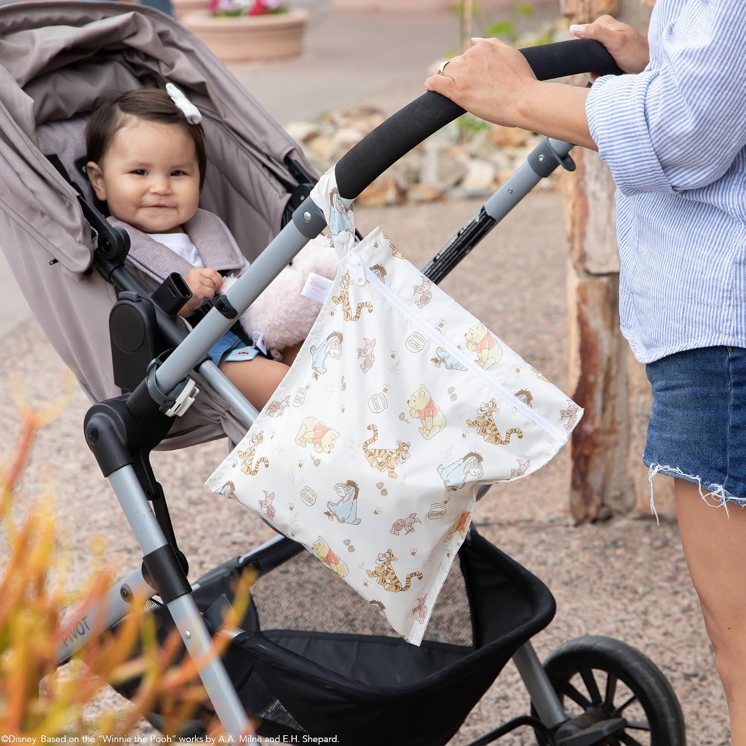 Bumkins - Disney - Waterproof Wet Bag - For Baby, Travel, Swim Suit, Cloth Diapers, Pump Parts, Pool, Gym, Toiletry, Strap to Stroller - Reusable & Easy to Clean - 2pk - Winnie & Friends