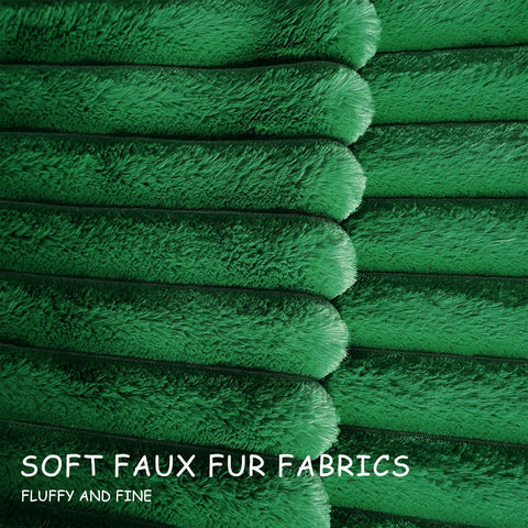 2 Pack 24x24 Pillow Cover Velvet Pillow Covers, Faux Fur Square Throw Pillow Covers for Living Room Decorations Throw Pillow Case, Throw Pillow Cover Cushion Cover for Sofa Bedroom Car, Dark Green