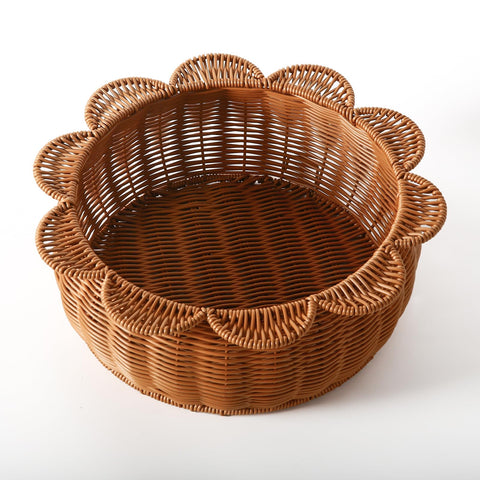 Scalloped basket,Scalloped Edge Round Serving Tray,Round Wicker Basket with handles,Hand Woven Imitation Rattan Basket,round woven tray for Coffee Table,Bathroom,Bedroom Organizing (A)