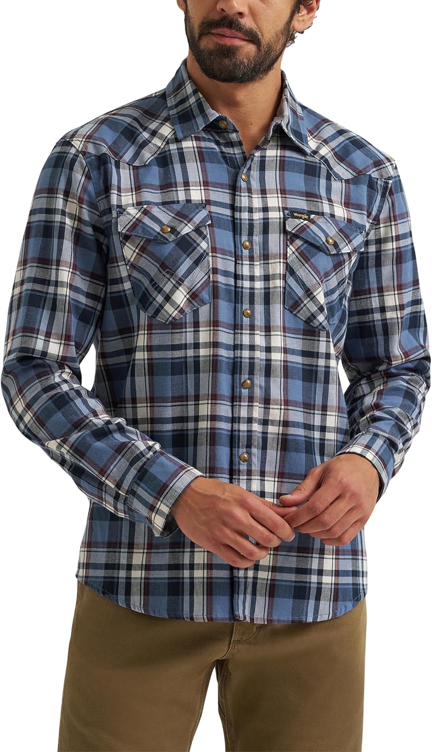 Wrangler Men's Iconic Regular Fit Snap Shirt