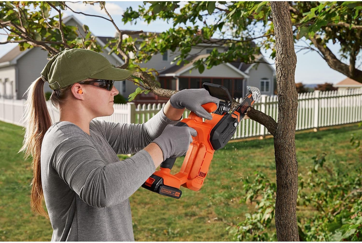 BLACK+DECKER 20V MAX Pruning Chainsaw Kit, Battery and Charger Included (BCCS320C1)