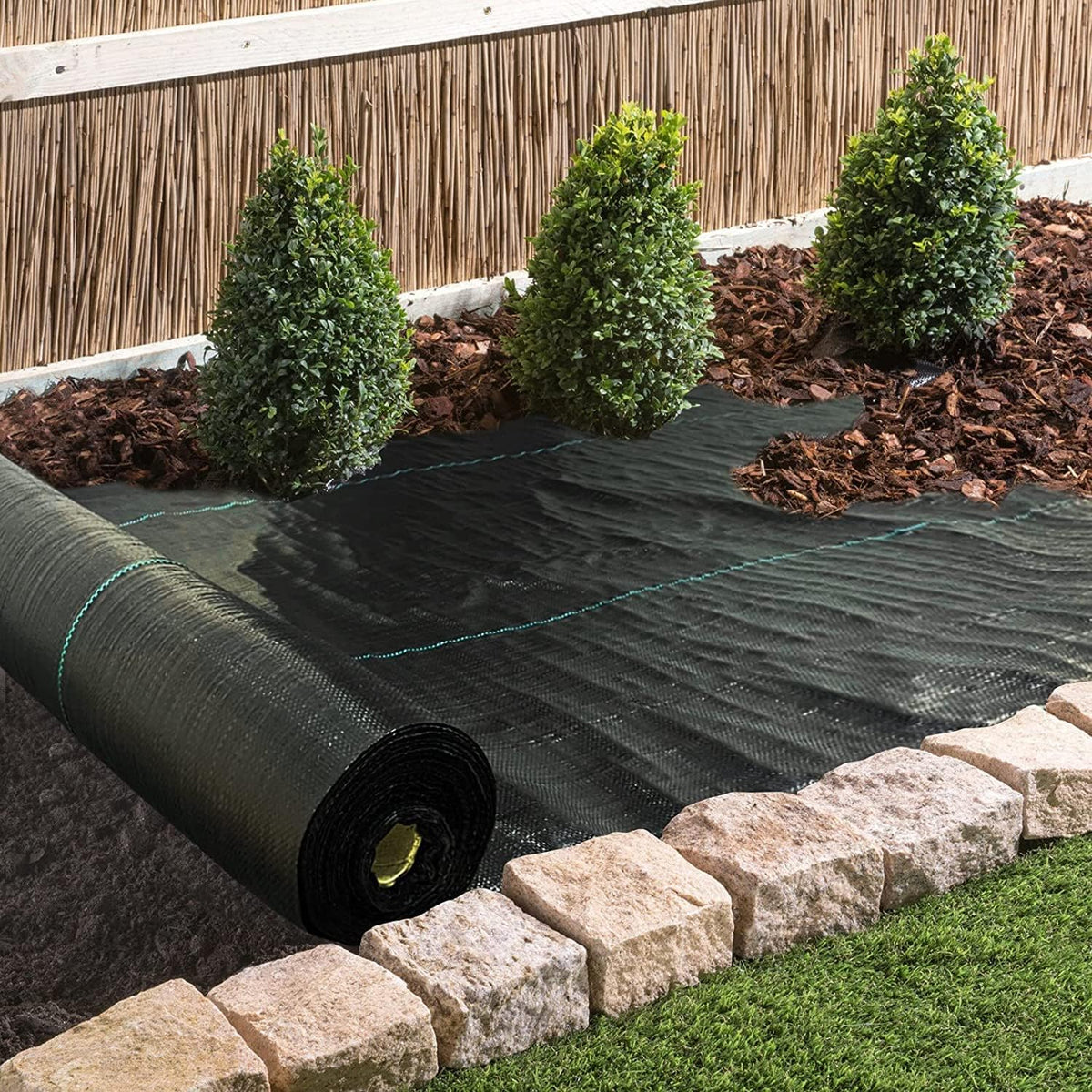 1.4ftx100ft Weed Barrier Landscape Fabric Heavy Duty，Weed Block Gardening Ground Cover Mat, Weed Control Garden Cloth ，Woven Geotextile Fabric for Underlayment，Commercial Driveway Fabric