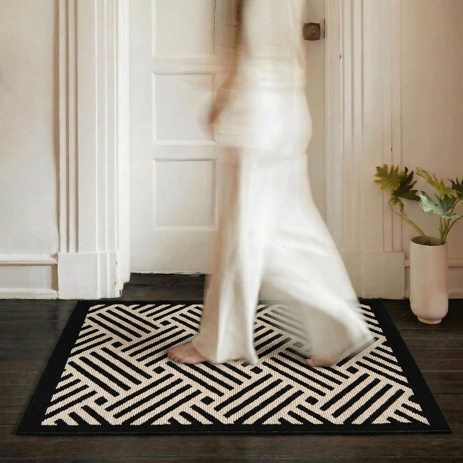 GRANNY SAYS Indoor Outdoor Doormat 20x32 Non-Slip Washable Entry Mat