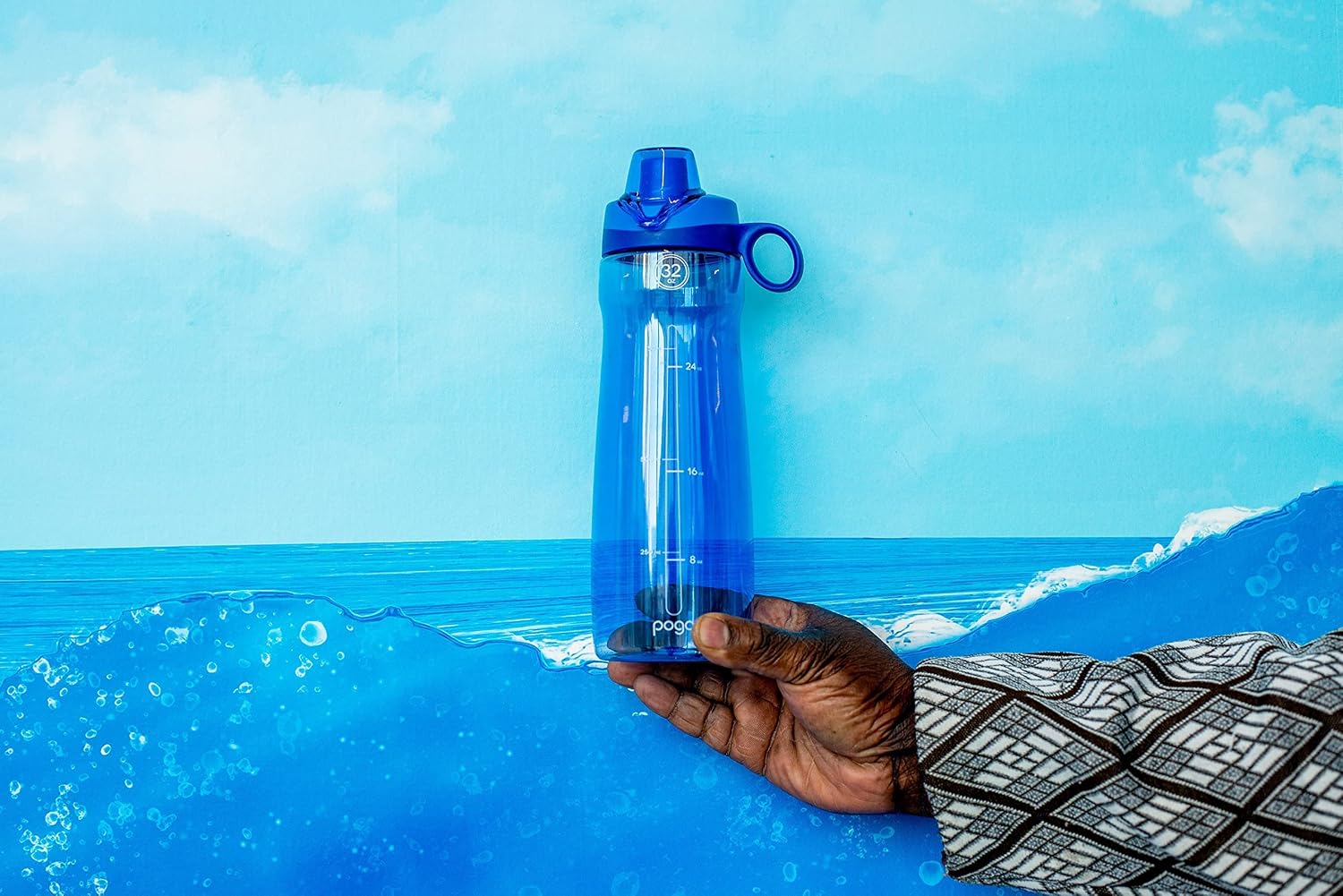 Pogo BPA-Free Tritan Plastic Water Bottle with Chug Lid, 32 Oz, Blue