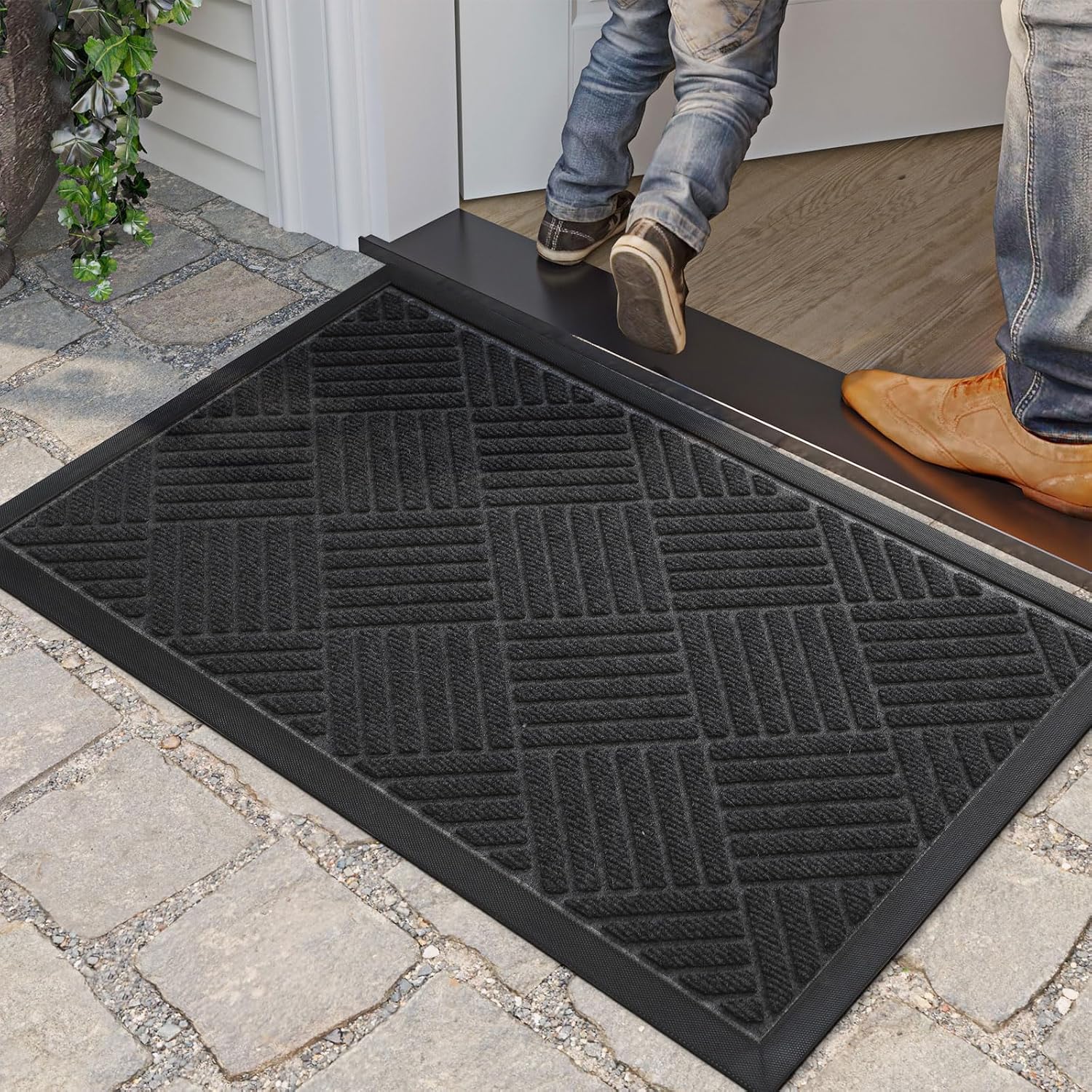 DEXI Front Door Mat Outside Entrance 17x29 Rubber Entry Doormat Black
