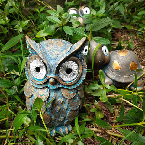 Cute Owl Shaped Solar Lights, Outdoor Decorative Garden Lights with LED Eyes, Animal Solar Garden Lights with Switch Decorative Led Solar Light for Patio, Lawn, Yard(Grey)