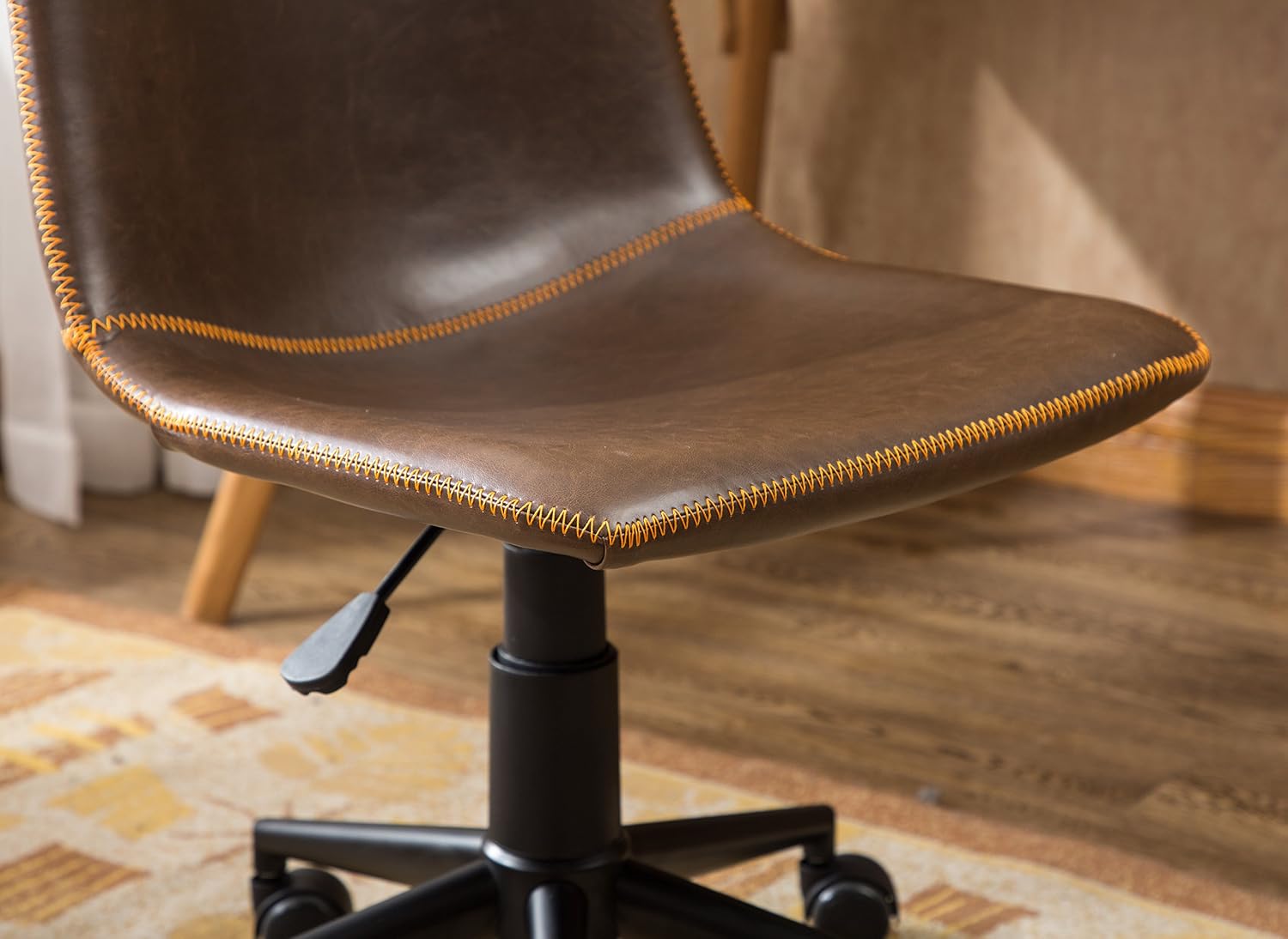 Roundhill Furniture Cesena Faux Leather 360 Swivel Air Lift Office Chair, Brown