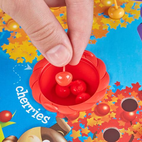 Hasbro Gaming Hi Ho Cherry-O Board Game for 2 to 4 Players Kids Ages 3 and Up (Amazon Exclusive)