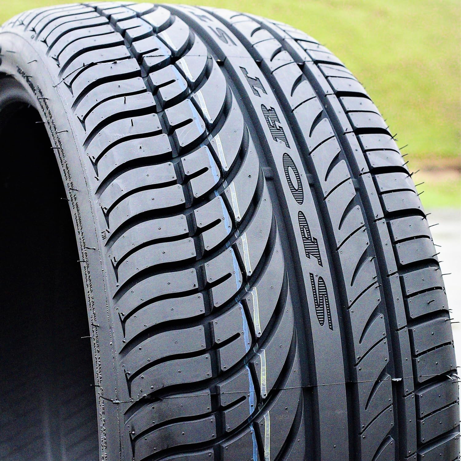 Fullway HP108 225/40ZR19 93Y XL All Season High Performance Tire