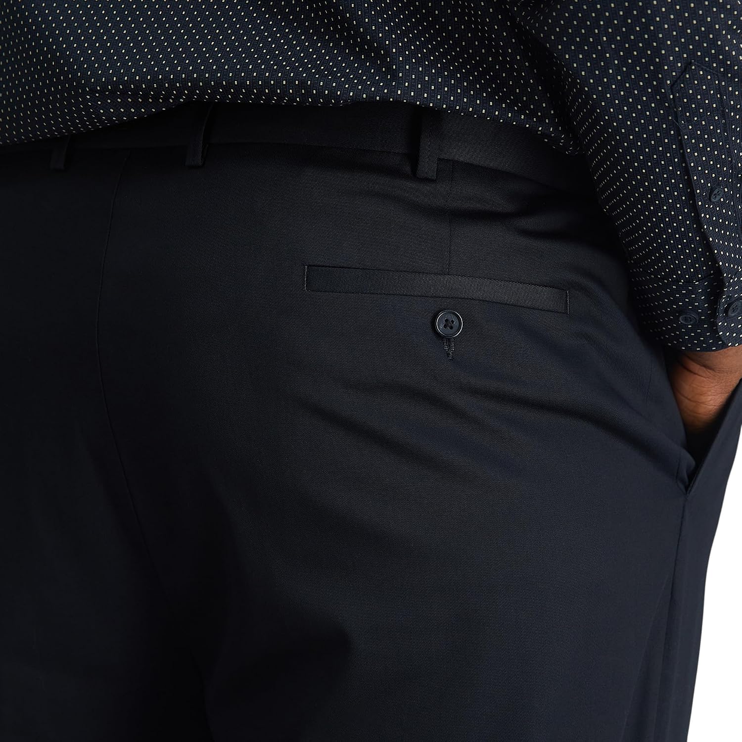 Haggar Men’s Big & Tall Classic Fit Premium No Iron Khaki Pleated Pant