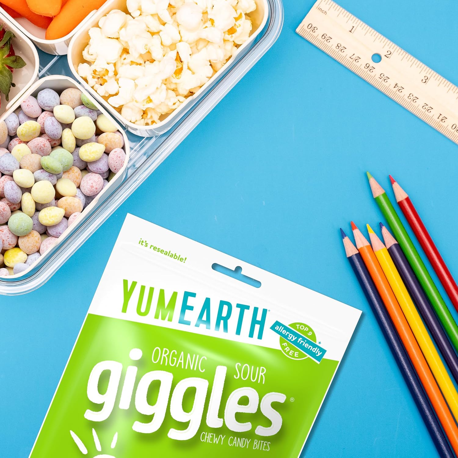 YumEarth Organic Sour Giggles Chewy Candy – Allergy Friendly, No Artifical Dyes, Non GMO, Gluten Free, Sour Fruit Flavored, Vegan Candy Snacks with No Artificial Flavors, 5 oz (Pack of 6)​