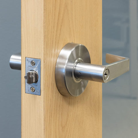 Master Lock Keyed Entry Door Lock, Commercial Grade Chrome Lever SLCHKE26D