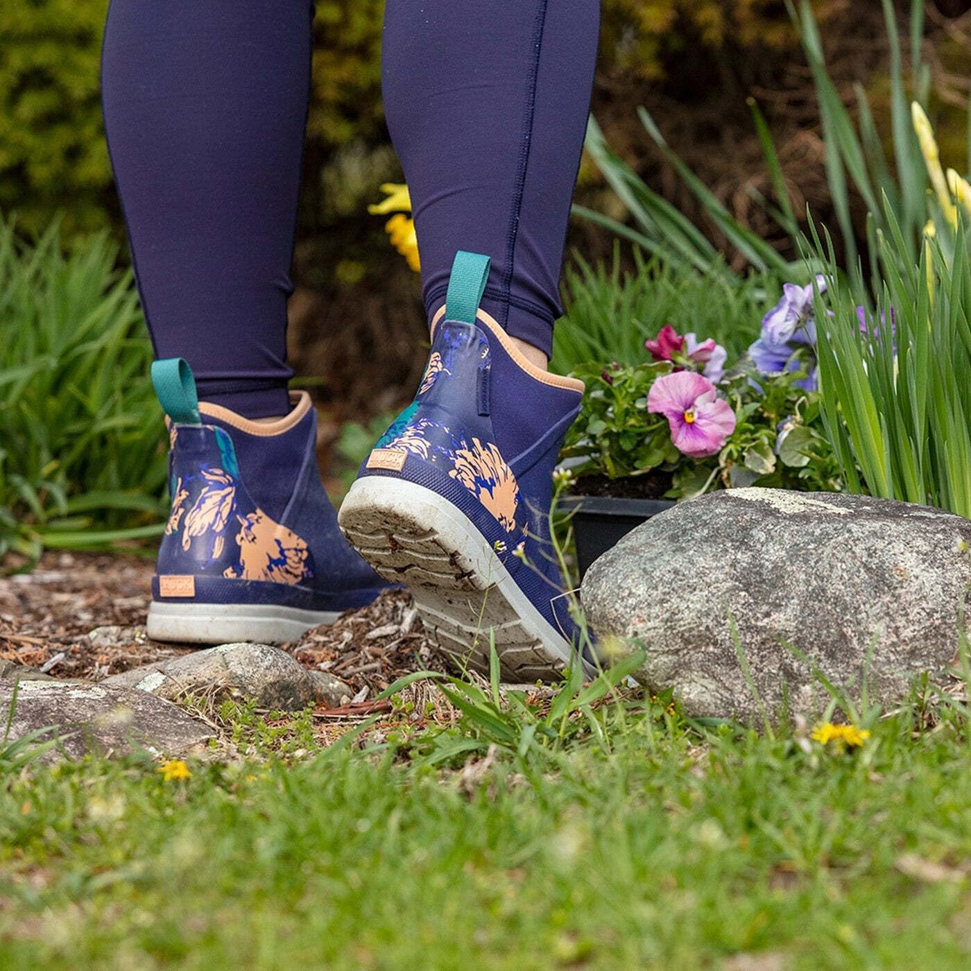 MUCK Women's Originals Ankle Boot