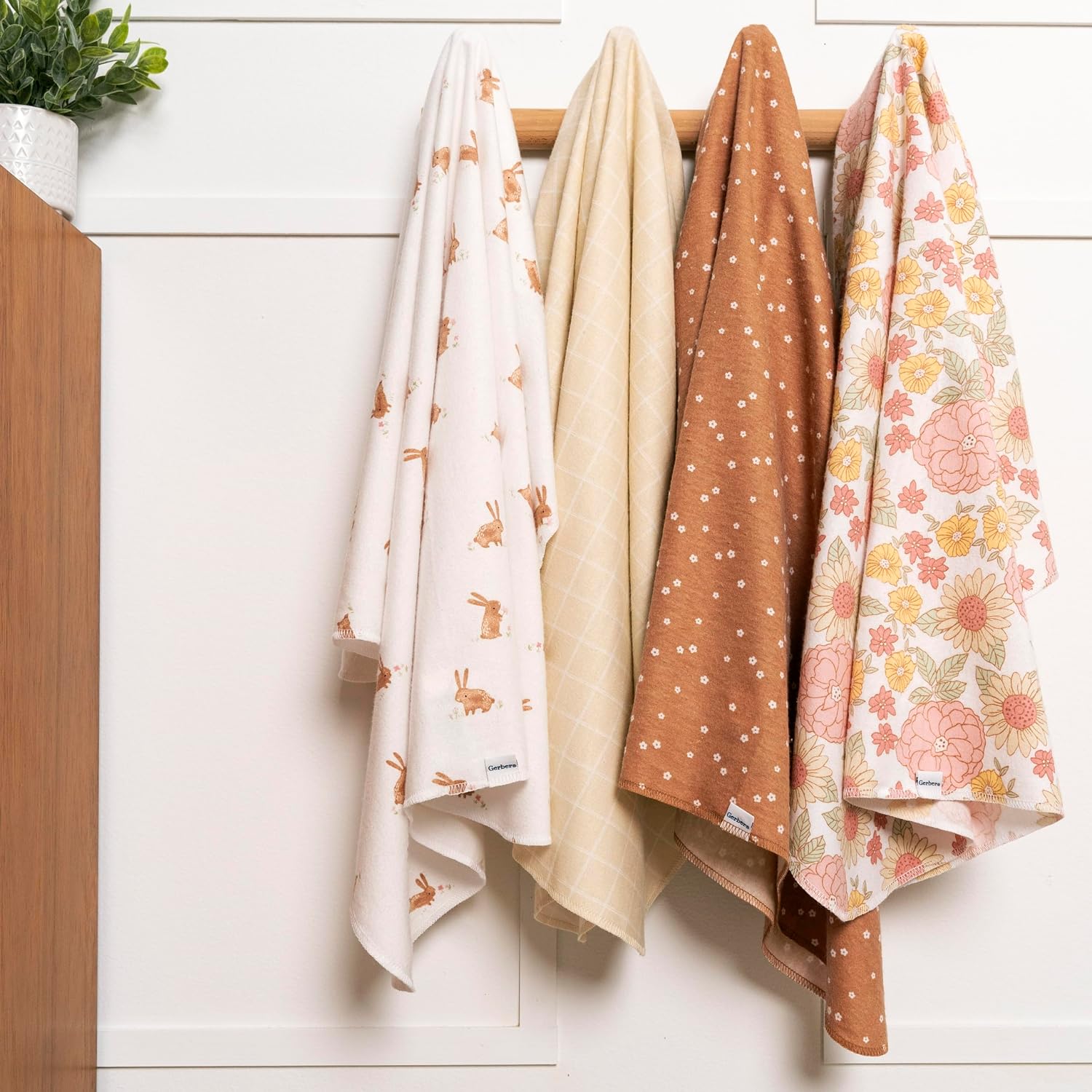 Gerber Unisex Baby 100% Cotton Flannel Receiving Blankets 30x30 Inches (Pack of 4), Retro Floral, One Size