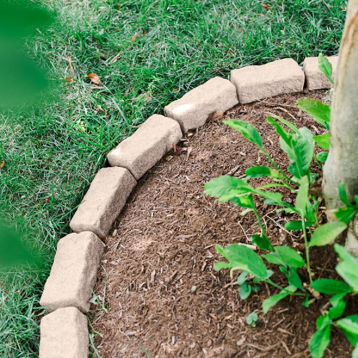 Beuta Landscape Edging | Garden Edging Border | Polyrock Bricks for Lawn edging, Flower beds, Pathways & Yard Edging– 4 Packs | Each Section Has 6 Bricks 48"L x 4"W x 2.25"H | 12 Spikes |Cobblestone