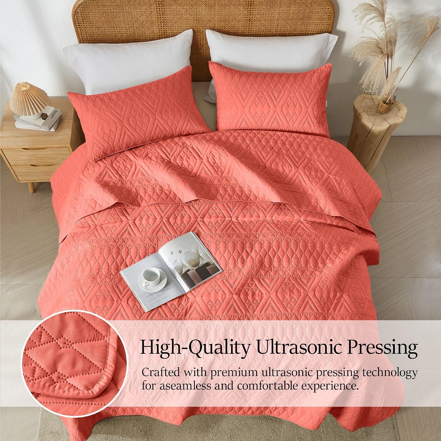 akkialla 118"x106" Coral California King Quilt Set, Oversized Floor-Length Bedspread, Boho Geometric Pattern Microfiber Coverlet, 3-Piece All Season Bedding with 2 Pillow Shams