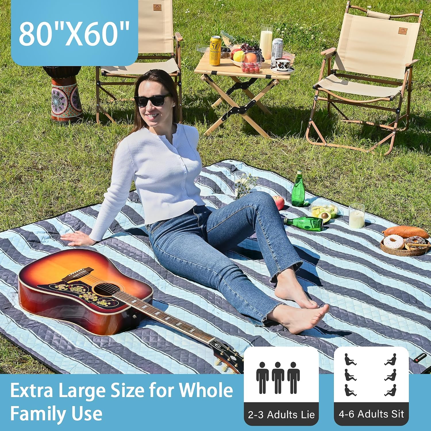HX&OD Outdoor Picnic Blanket Extra Large, 80''*60'' Waterproof Picnic Mat with Stakes Foldable Camping Blanket Portable with Carry Strap for Beach Mat (Green& White, 80''*60'')