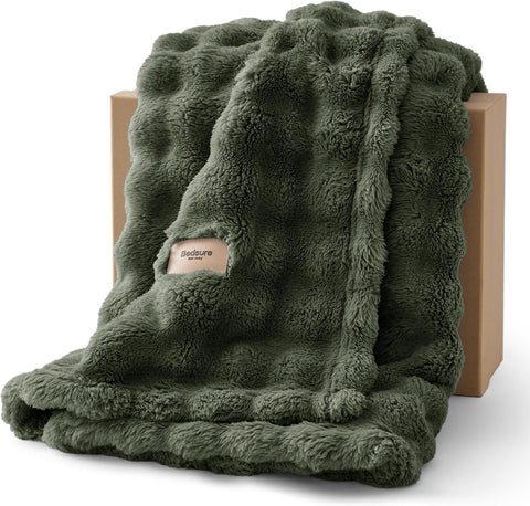 Bedsure 3D Fleece Bubble Blanket for Couch - GentleSoft Green Throw Blanket for Sofa Bed Room Decor - Luxury Soft Cozy Gifts for Women, Lightweight, All Seasons, Olive Green, 50"×60"