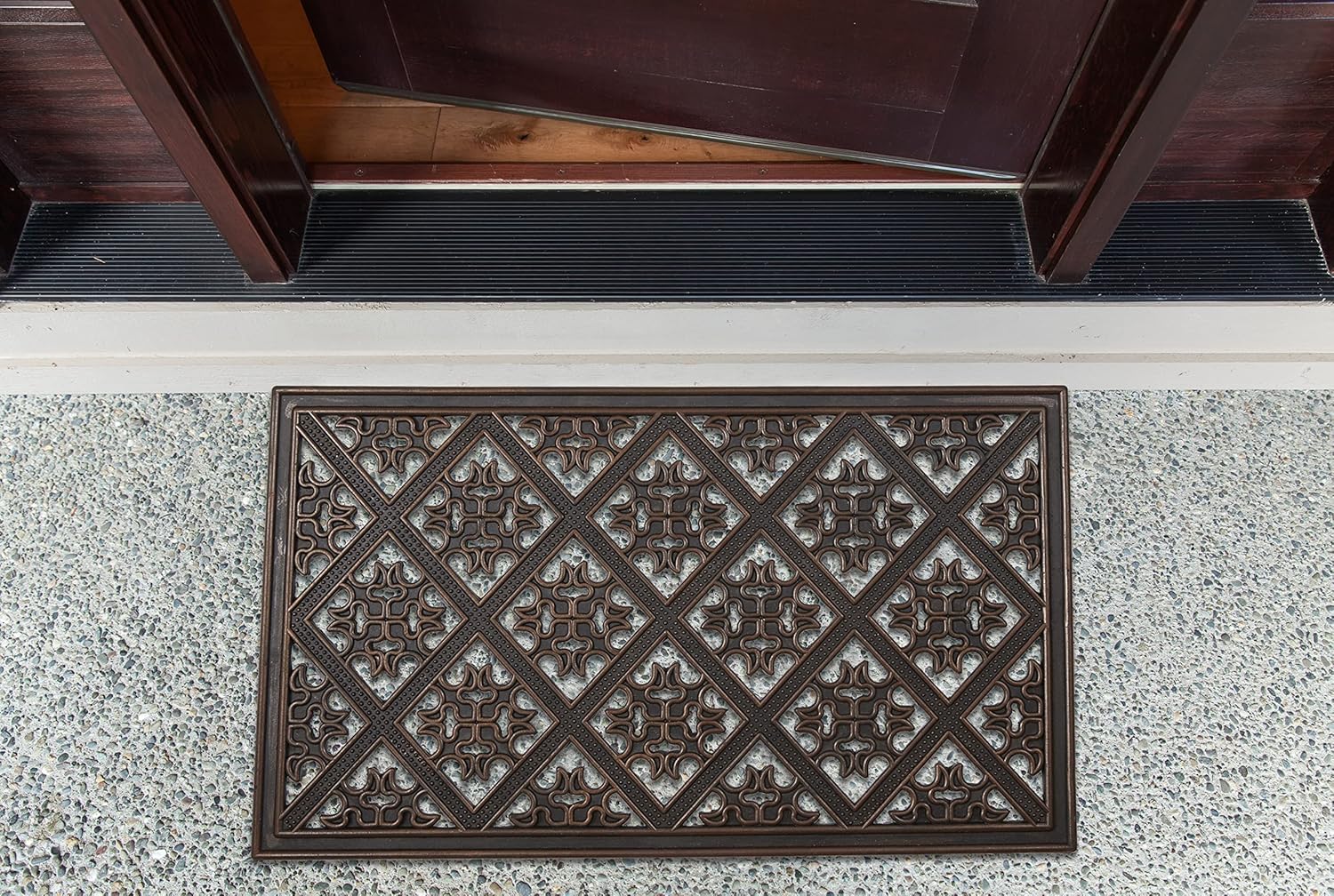 DII High Traffic All-Weather Rubber Doormat, 18x30, Welcome Scroll