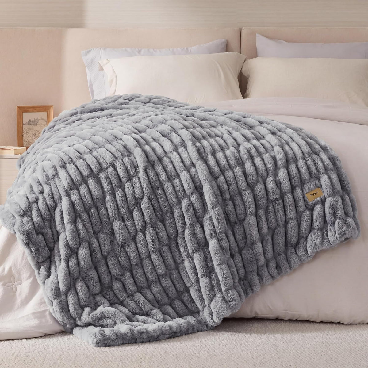 Bedsure Soft Double-Sided Faux Fur Throw XL Blanket, Silver Grey, 50"x70"