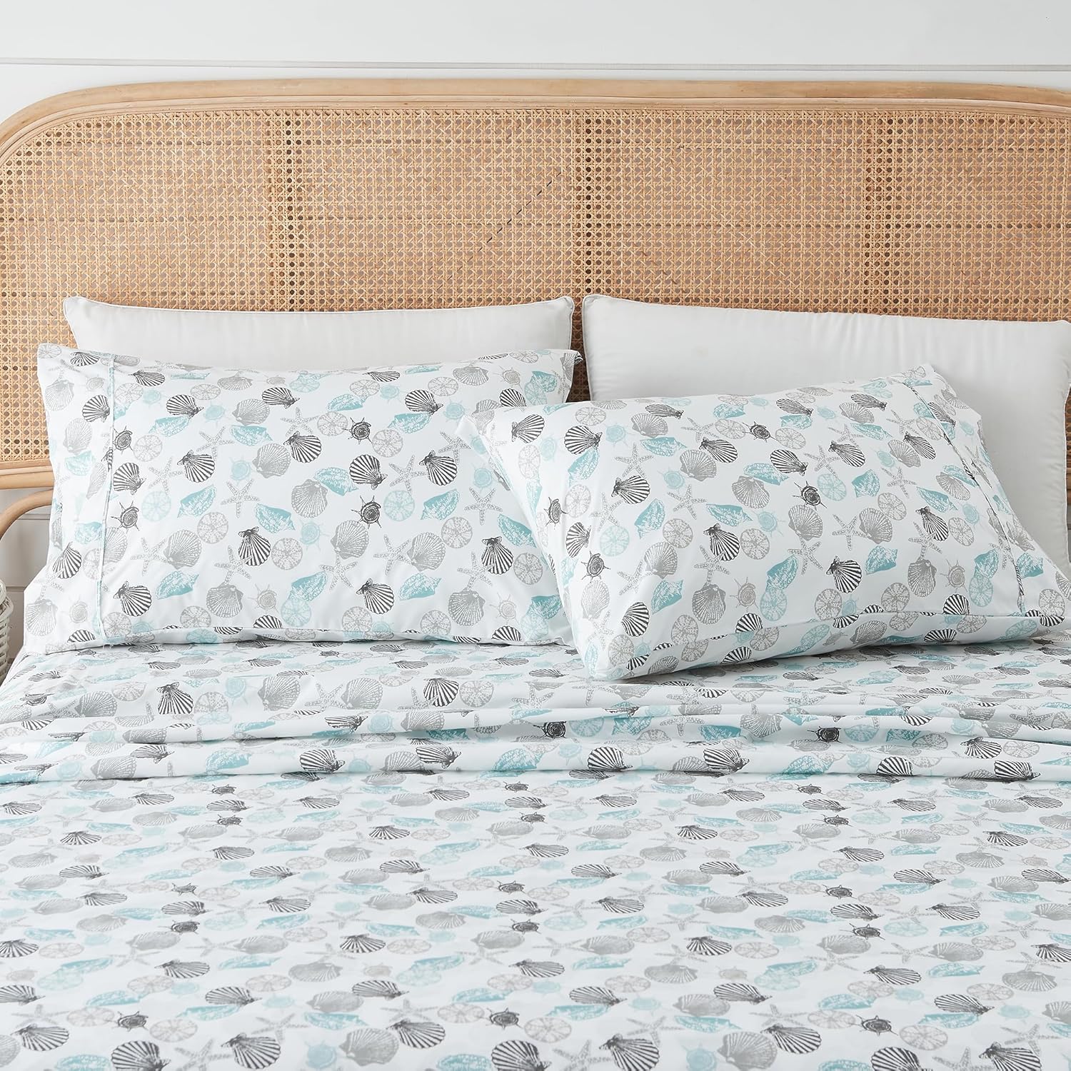 Great Bay Home King Coastal Microfiber Sheet Set - 4-Piece Nautical-Printed, Ultra-Soft Sheets - Beach-Themed Bedding Sheets & Pillowcases (Seashell)