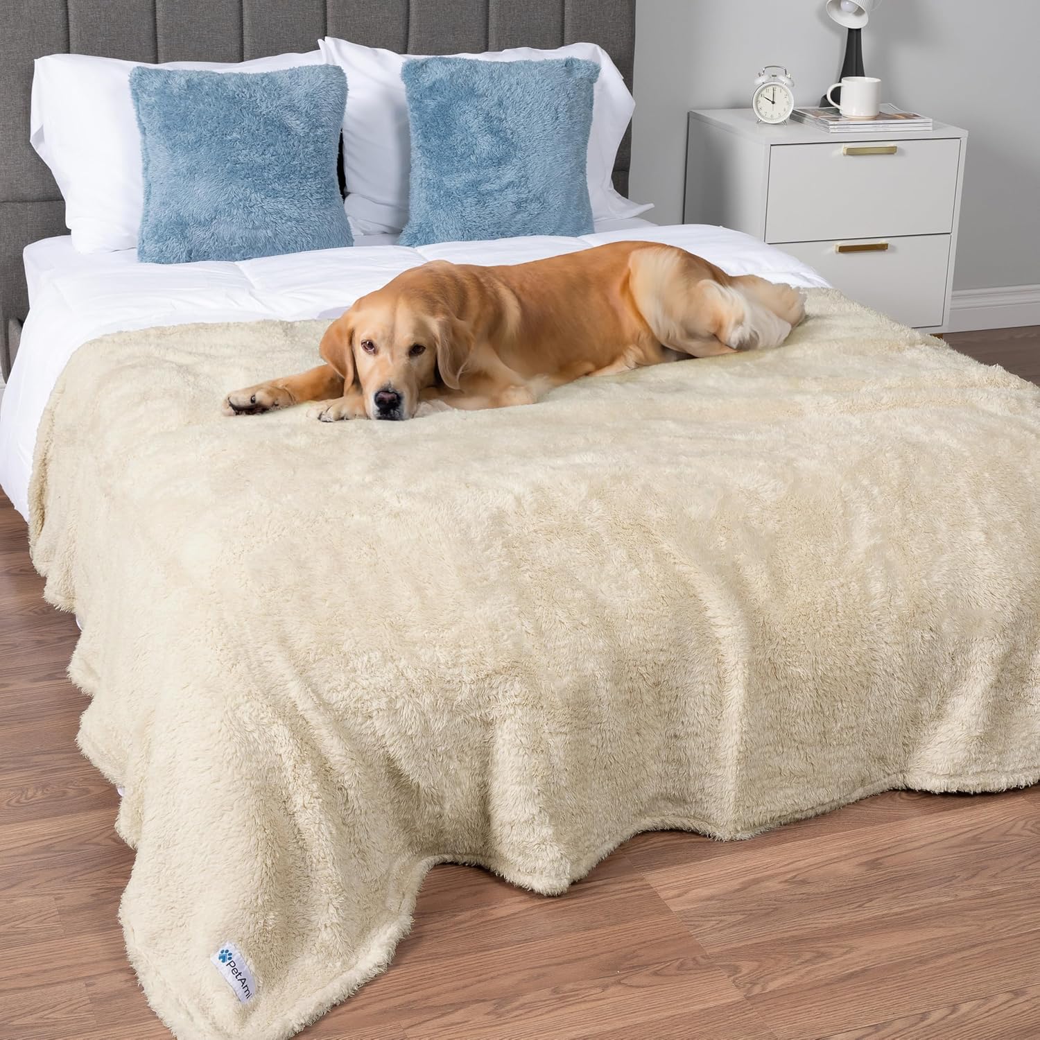 PetAmi Fluffy Sherpa Waterproof Dog Blanket for Pet Cat Queen 90x90, Beige