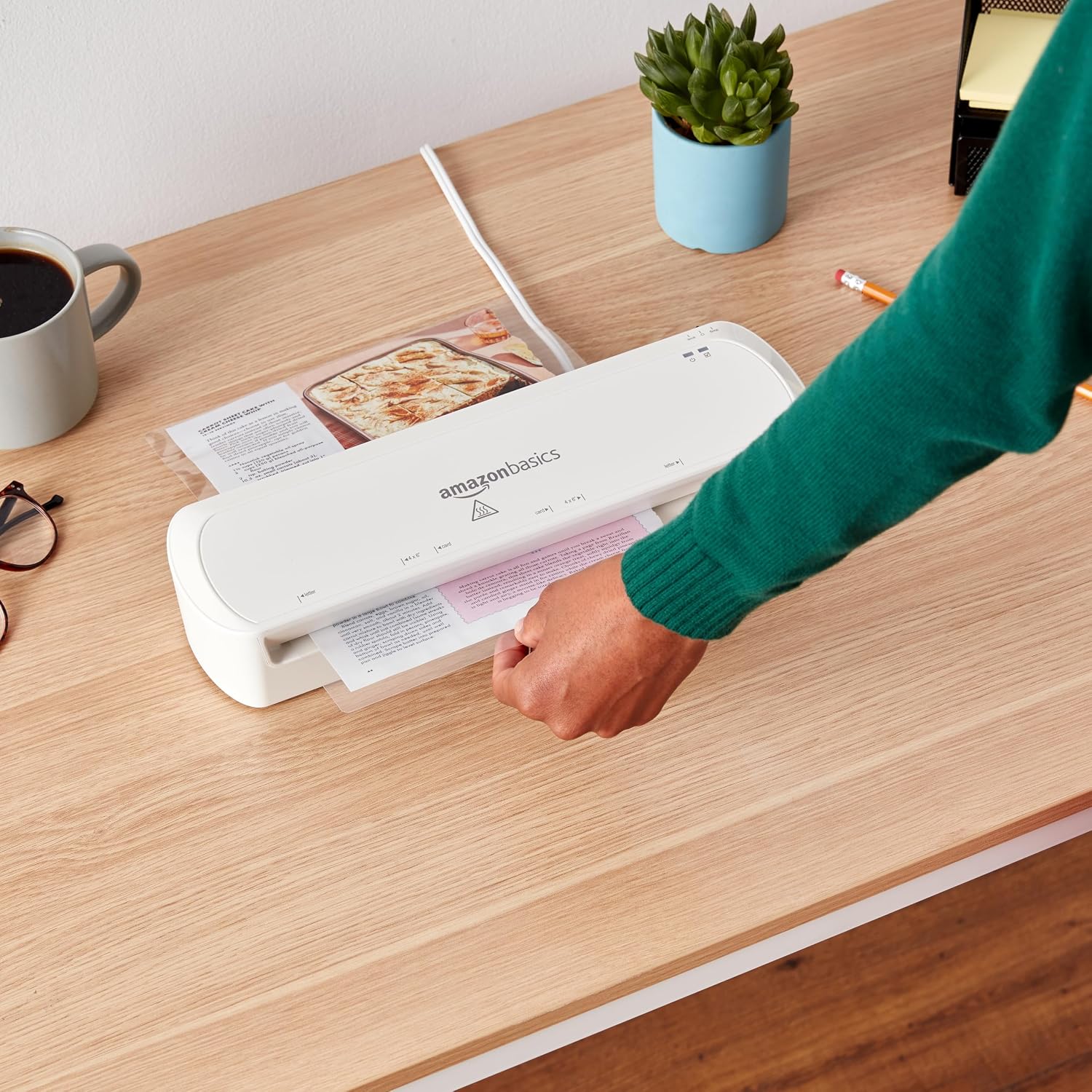 Amazon Basics 9-Inch Thermal Laminator Machine with Quick Warm-Up, 2 Heat Settings, Jam Release for Documents and Photos, White