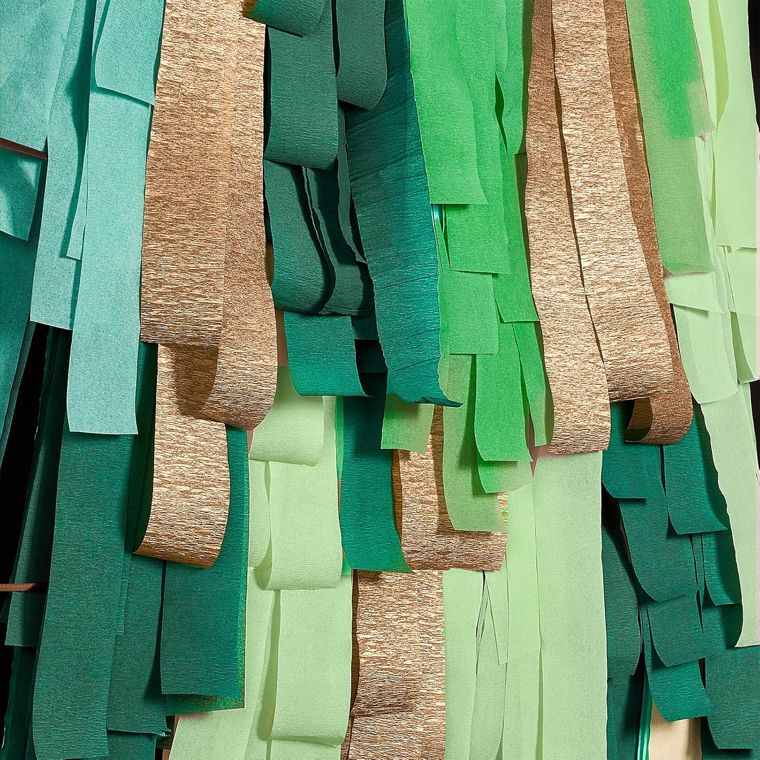 PartyWoo Green Crepe Paper 4pcs 328 FT Light Pastel Lime Green Streamers