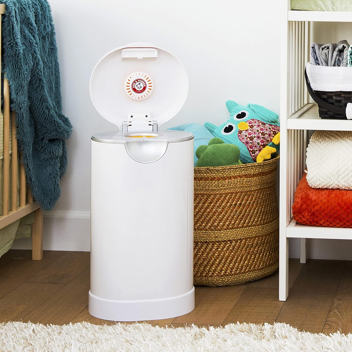 Munchkin Arm & Hammer Puck Diaper Pail Deodorizer, Lavender, 1 Count
