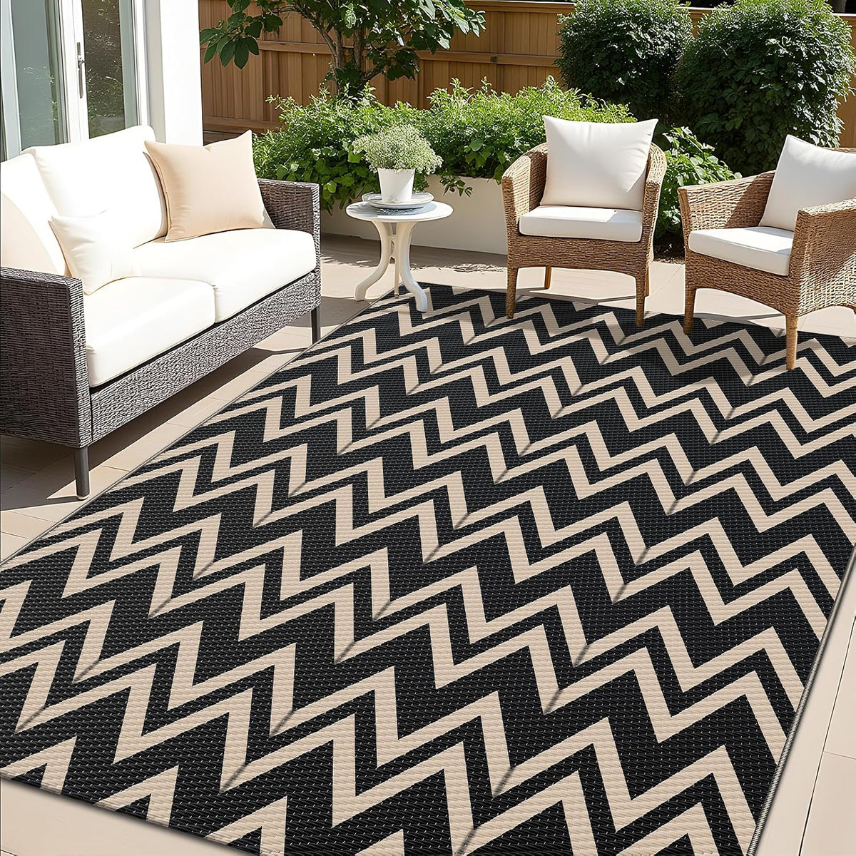 OLANLY Outdoor Rug 5x8 ft Waterproof Reversible Chevron Mat, Black & Beige