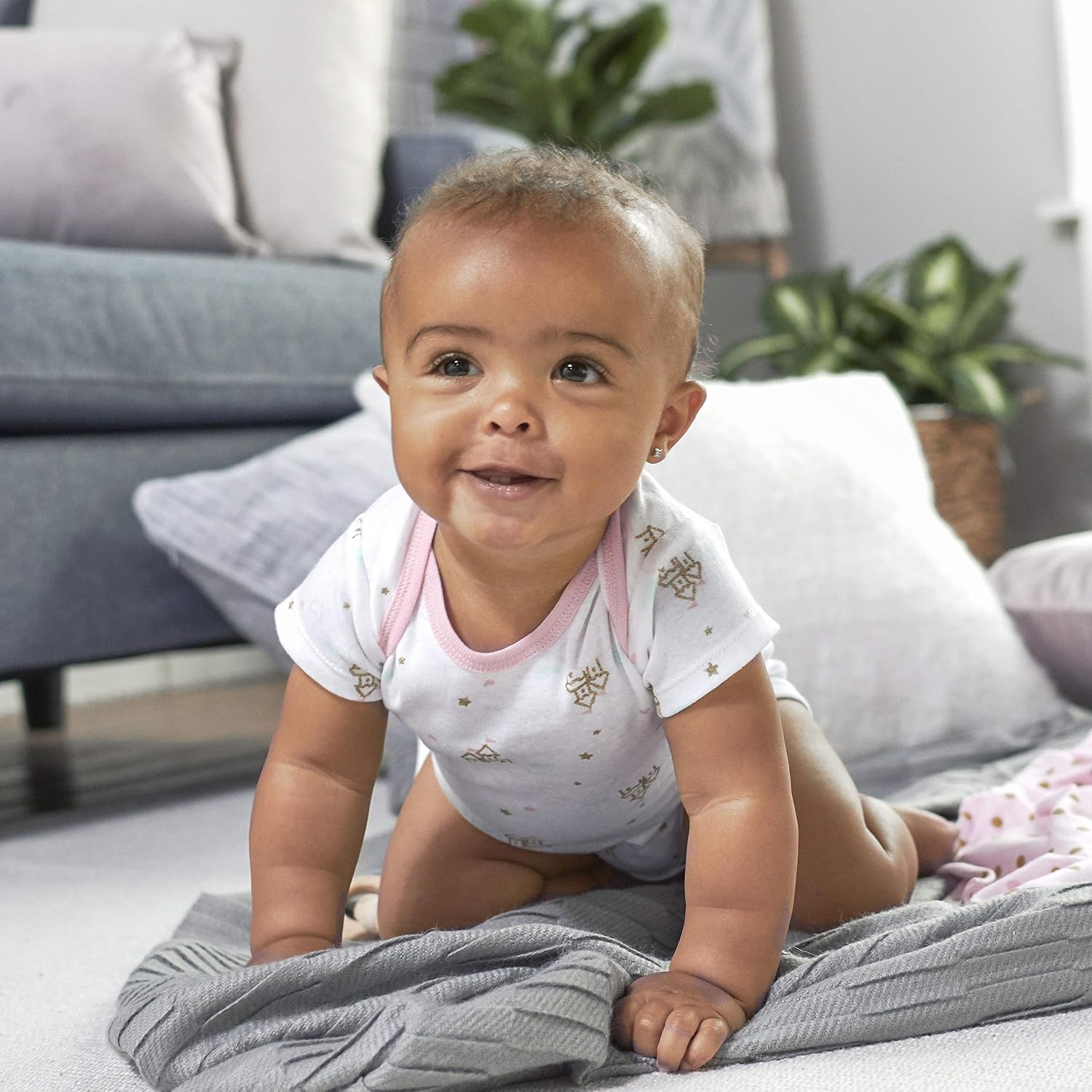 Gerber Baby Girls 5-Pack Short Sleeve Variety Onesies Bodysuits