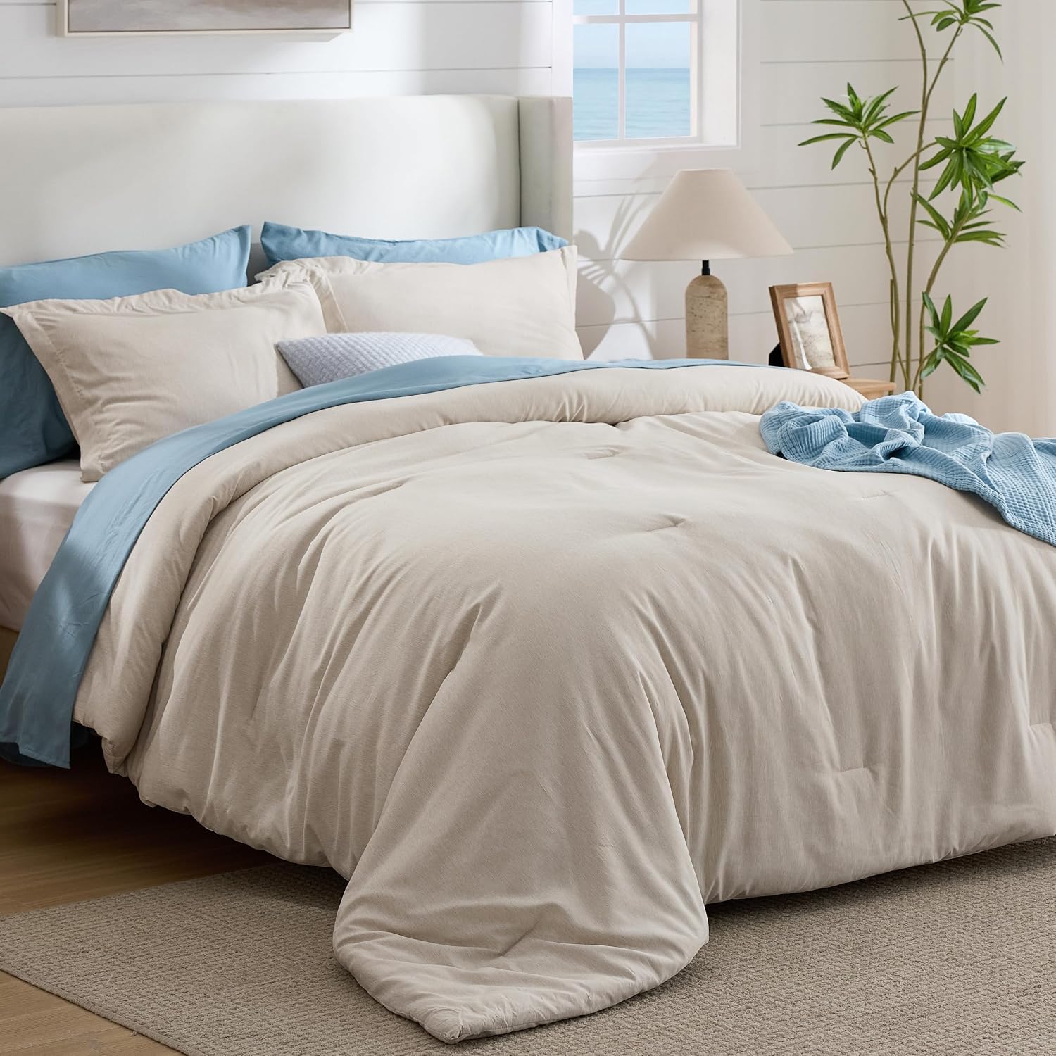 Bedsure King Size Comforter Set - Beige King Comforter Set, Soft Bedding for All Seasons, Cationic Dyed Bedding Set, 3 Pieces, 1 Comforter (104"x90") and 2 Pillow Shams (20"x36"+2")