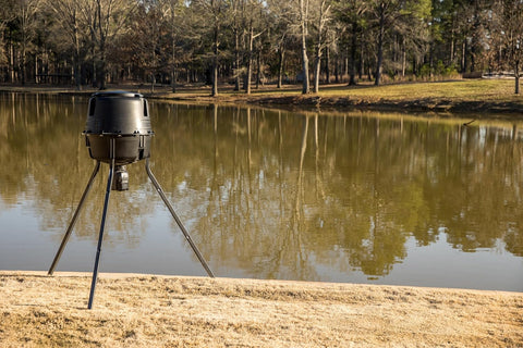 Moultrie Pro Hunter III Directional Feeder Kit - Bluetooth App Control