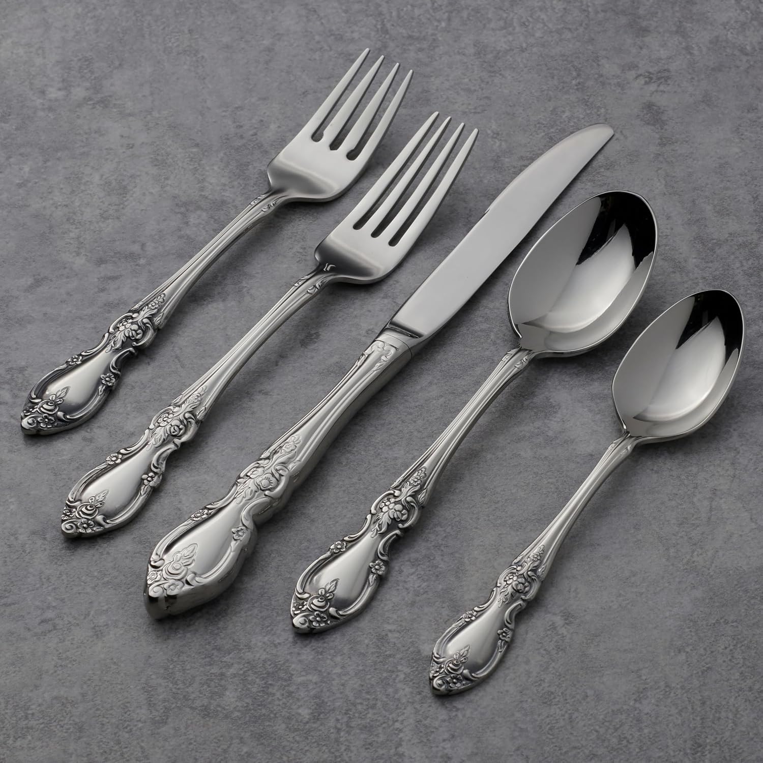 Oneida Louisiana 20-Piece 18/8 Silverware Set for 4, Flatware